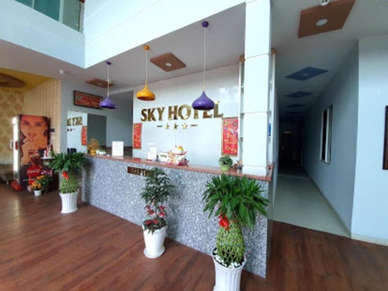 Khách sạn 3 sao Sky Hotel